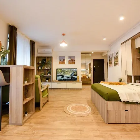 Apartament Spot The Giraffe. Desirable At Tineretului