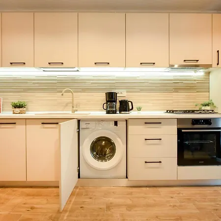 Apartament Spot The Giraffe. Desirable At Tineretului *