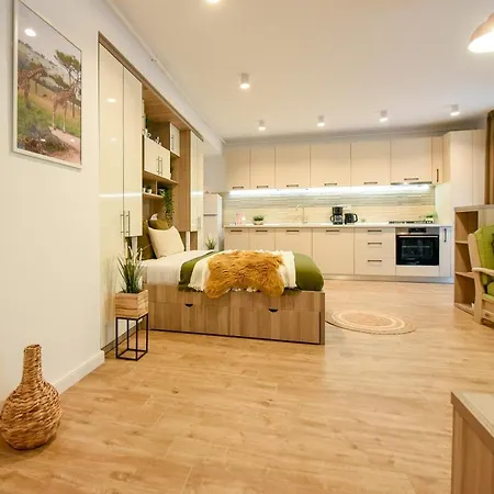 Spot The Giraffe. Desirable At Tineretului Bucharest