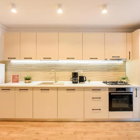 Apartment Spot The Giraffe. Desirable At Tineretului *