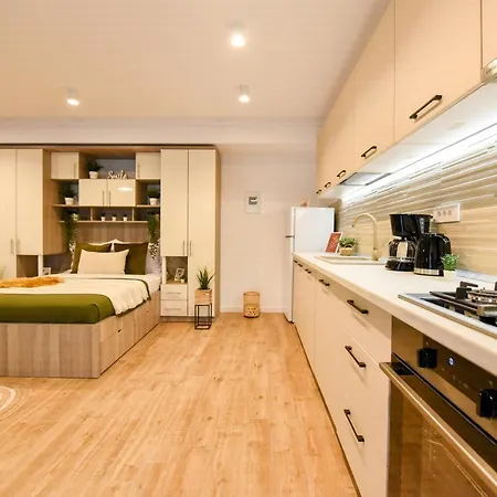 Spot The Giraffe. Desirable At Tineretului Apartment *