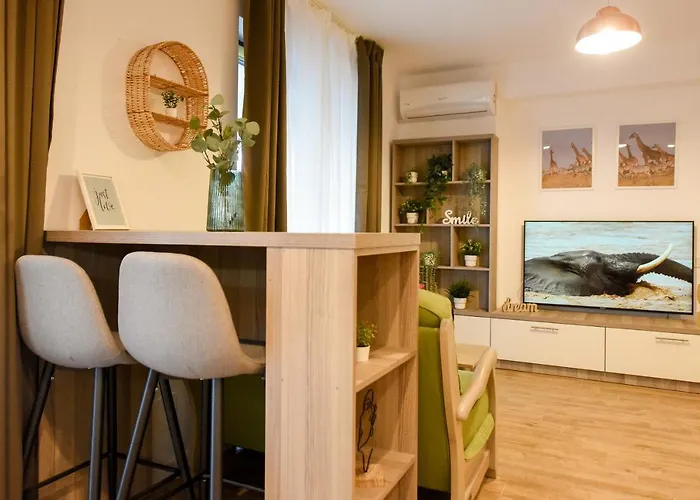 Apartment Spot The Giraffe. Desirable At Tineretului Bucharest