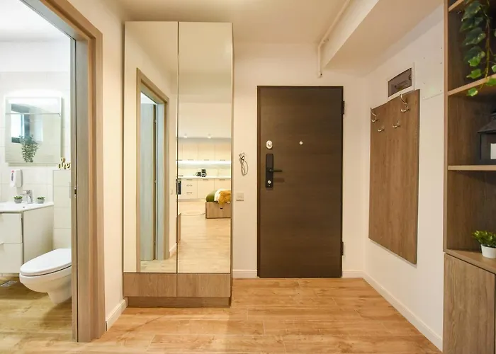 Spot The Giraffe. Desirable At Tineretului * Bucharest